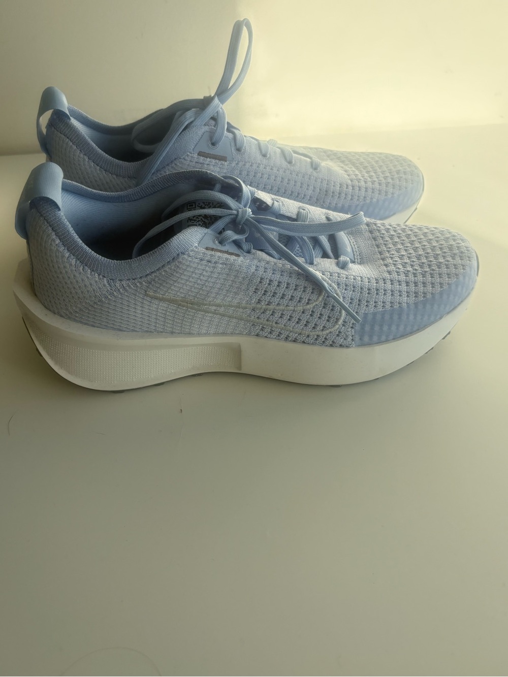Women’s Nike Shoes (Size 8)